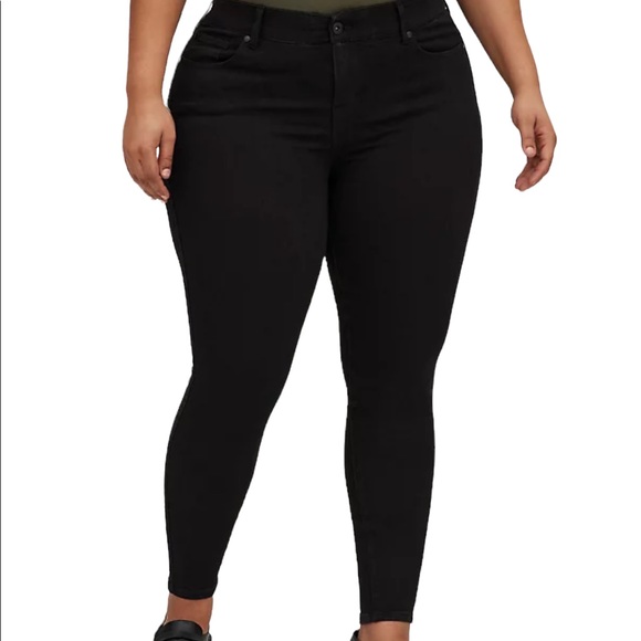 TORRID Bombshell Skinny Black Jeans - Picture 3 of 13